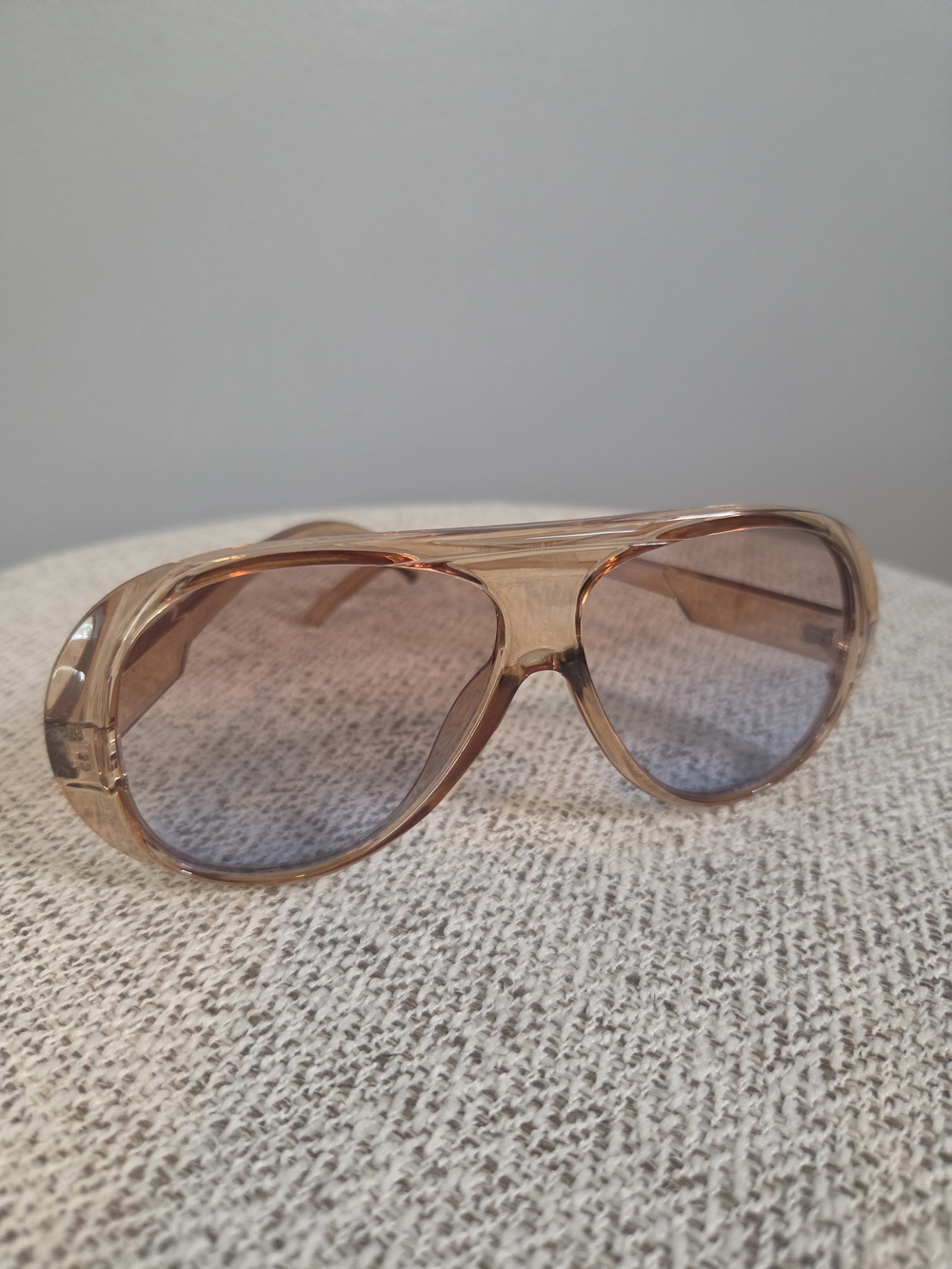 Fashion Aviator Sunglasses in Light Brown